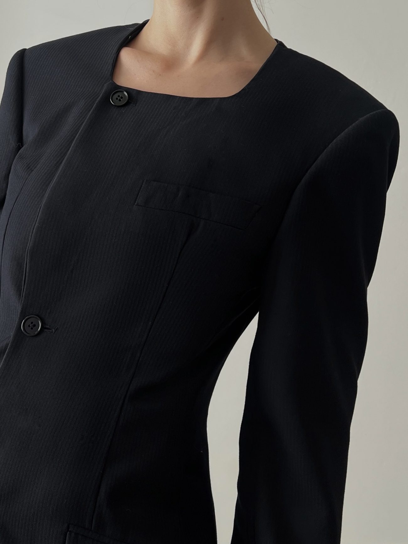 SCULPTURAL BLAZER - Image 3