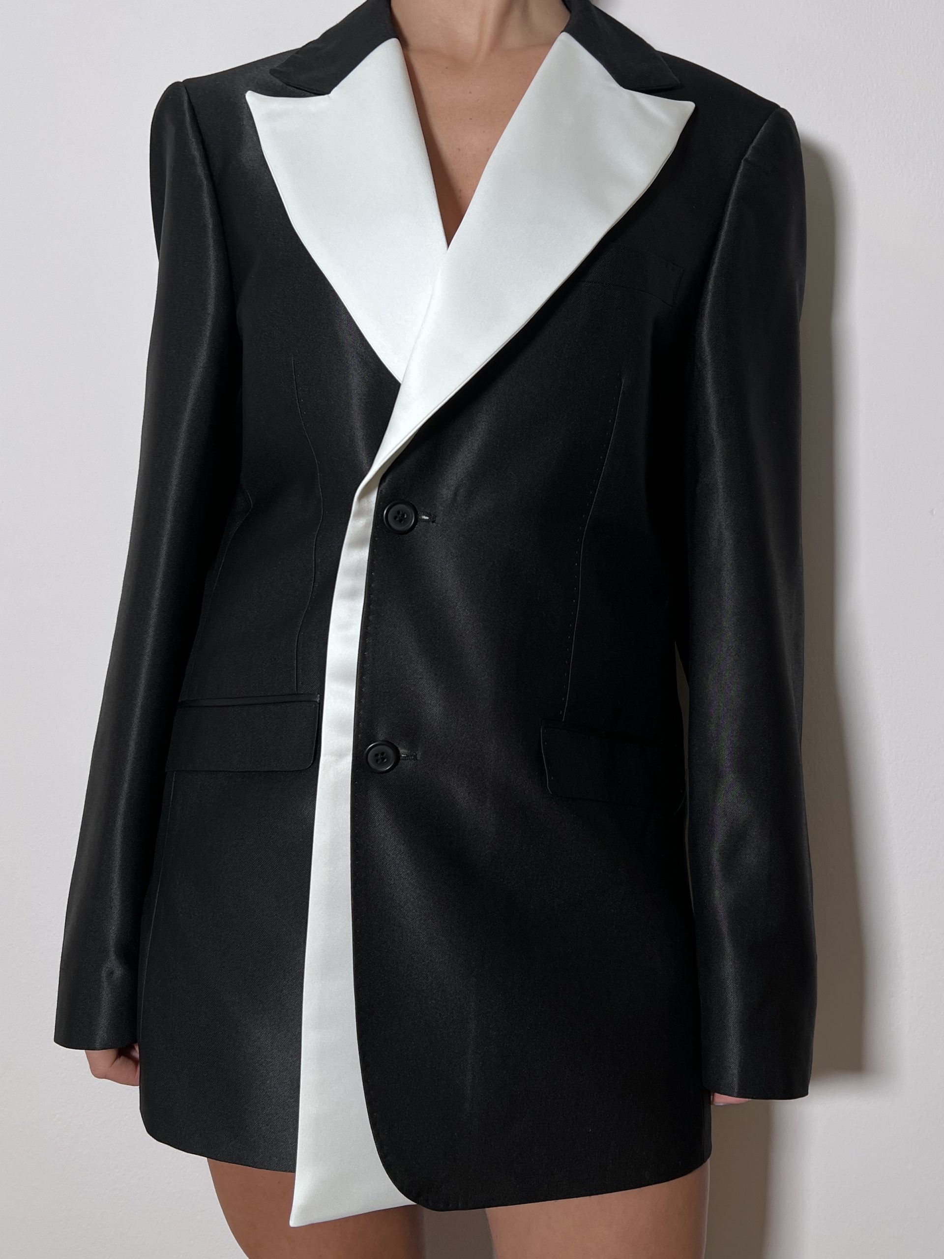 TOXEDO GLOW - Image 5