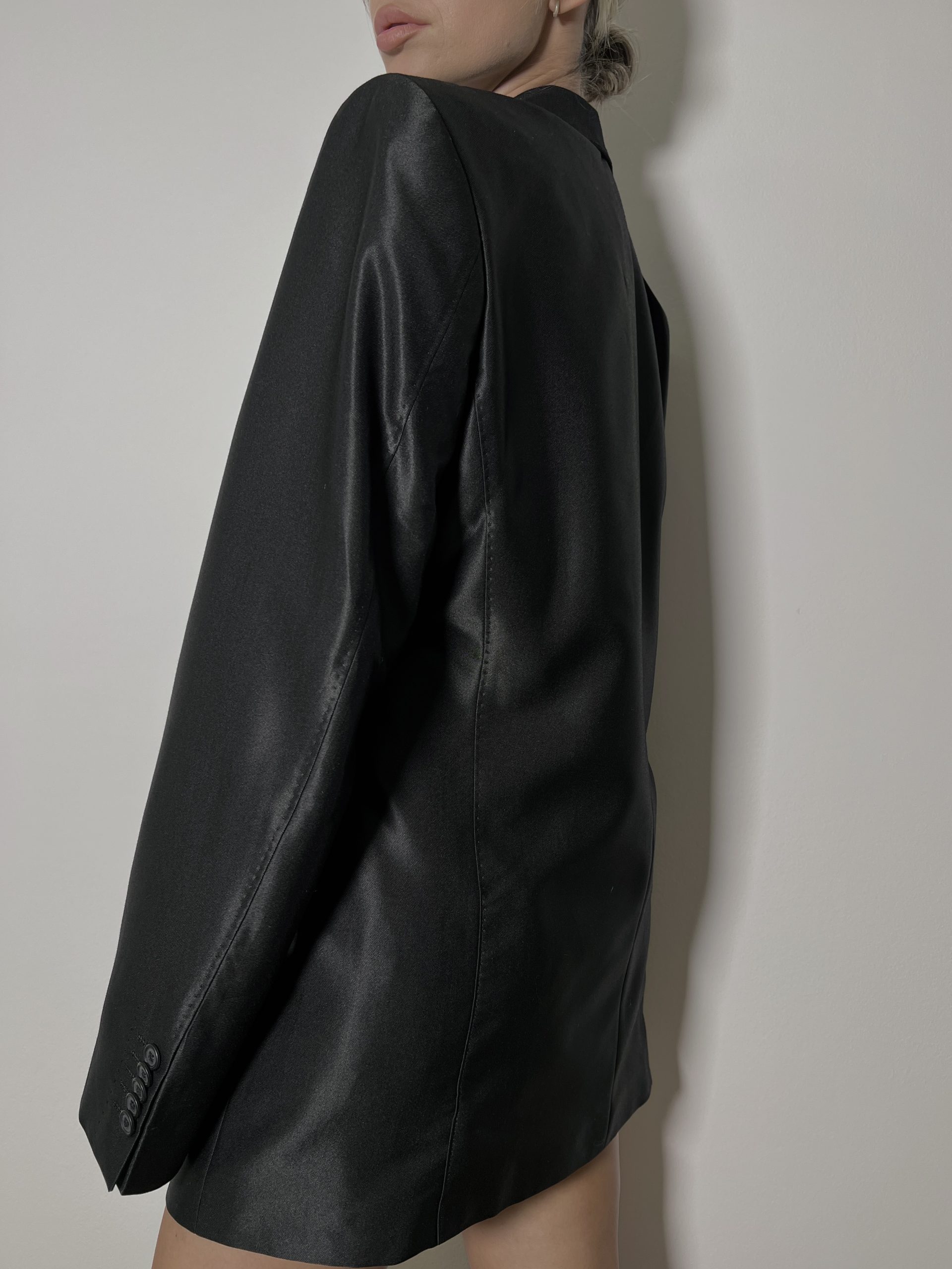 TOXEDO GLOW - Image 7