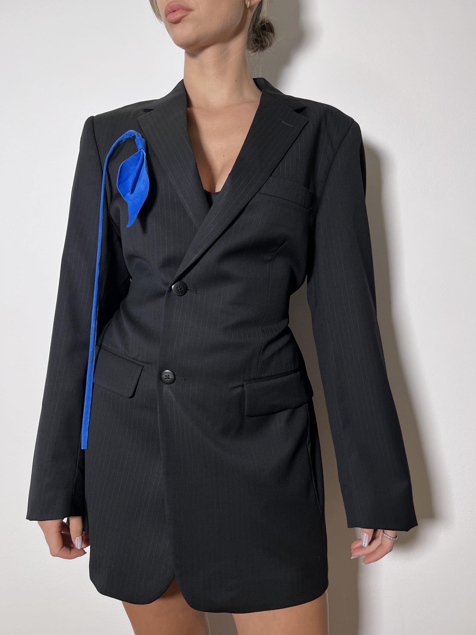 LEATHER ANTHURIUM BLAZER
