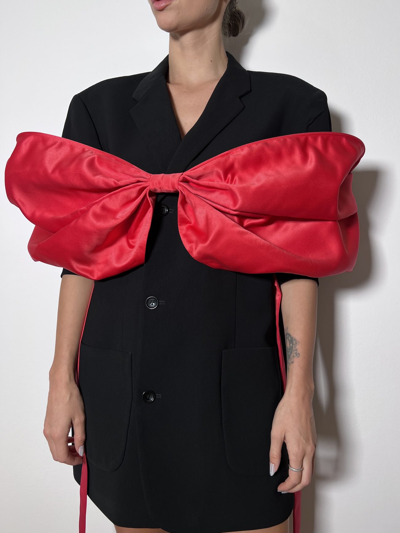 BOW BLAZER RED