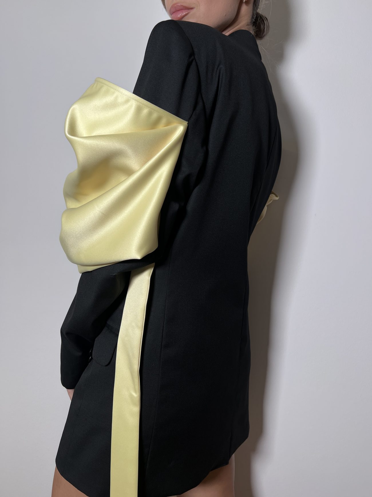 BOW BLAZER GOLD - Image 3
