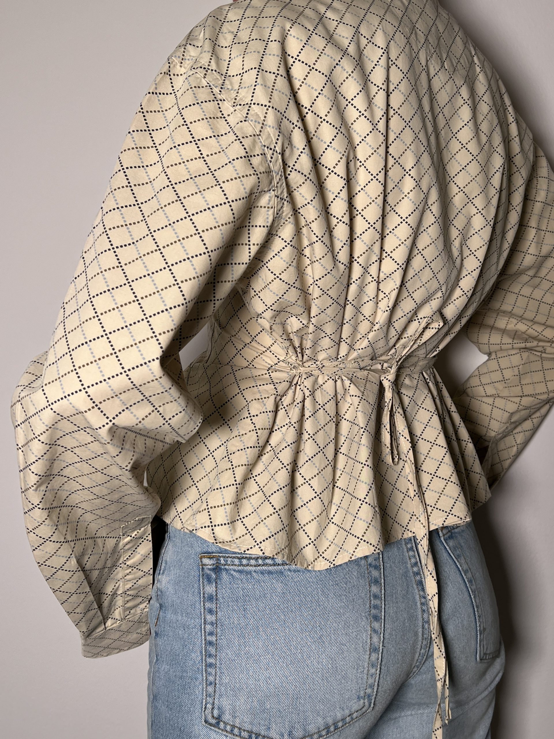 SHIRT + TIE Plaid Beige - Image 4